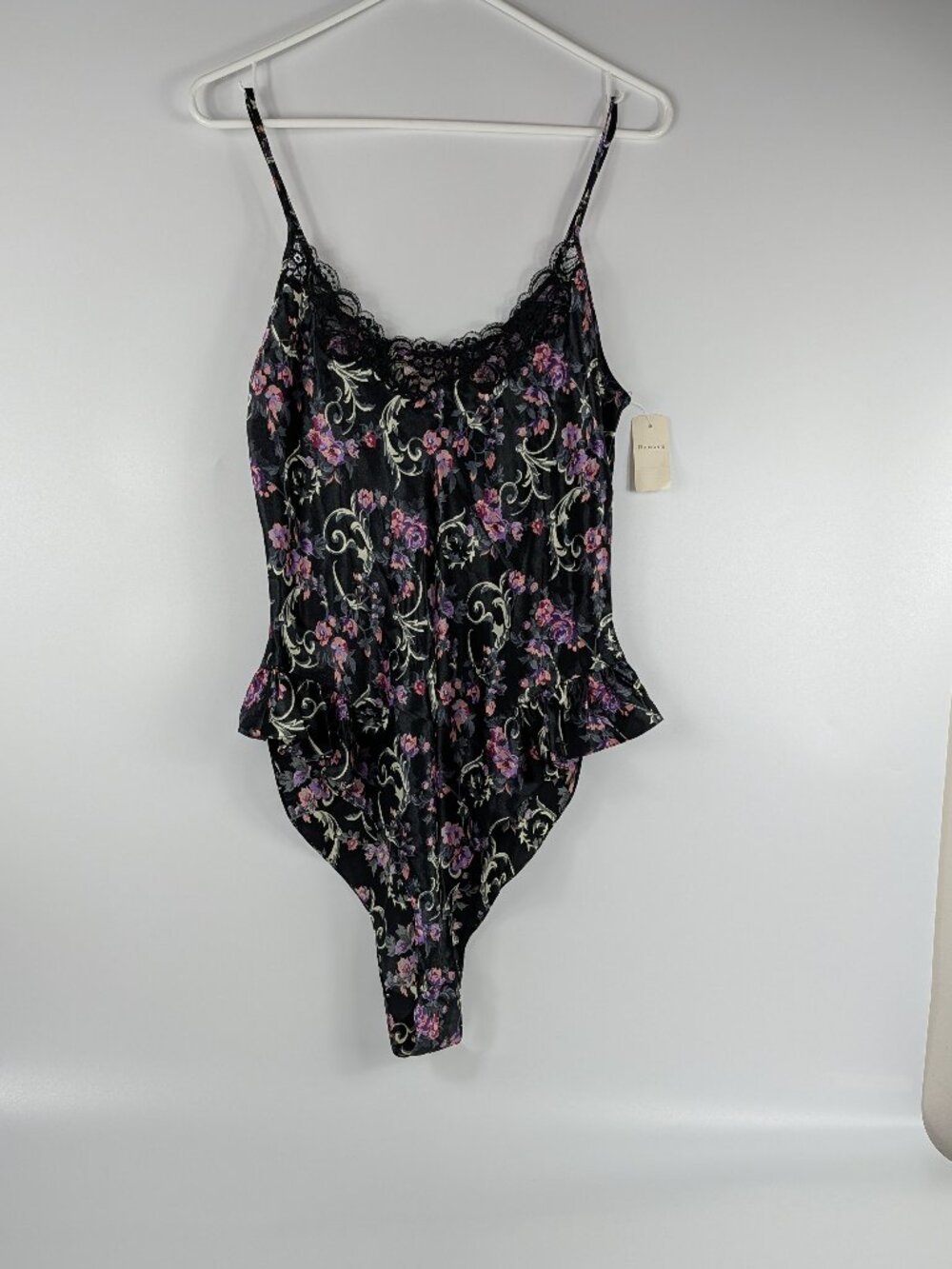 VTG Amelia's One Piece Floral Nightie Lingerie Ruffle Lace Detail Large NWT